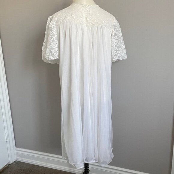 Vintage 60s White Double Layered Semi-Sheer Chiffon Robe Peignoir - M/L - Picture 9 of 12